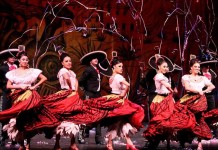 El Ballet Folklórico de México, fundado en 1952 por la bailarina y coreógrafa Amalia Hernández, durante su presentación en Bogotá (Colombia). EFE/Archivo