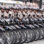 policias