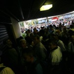 Venezuela sufrió en 2010 una severa crisis eléctrica, agravada por una sequía que redujo drásticamente los caudales de los ríos que alimentan las hidroeléctricas, que llegó a paralizar diversos sectores de la economía. EFE/Archivo