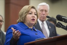 El Caucus Hispano prepara un nuevo borrador en busca de la reforma migratoria