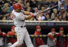 En la imagen, el jugador venezolano de Angelinos de Los Ángeles Alberto Callaspo. EFE/Archivo