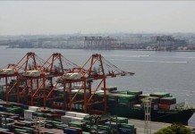 El déficit comercial de EE.UU. ha sumado 279.566 millones de dólares entre enero y julio, comparado con uno de 321.700 millones de dólares en los siete primeros meses de 2012. EFE/Archivo