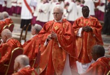 El cardenal brasileño Odilo Scherer asiste a la misa votiva "Pro eligendo Pontifice", previa al comienzo del cónclave, en la basílica de San Pedro del Vaticano, el 12 de marzo de 2013. EFE/Archivo