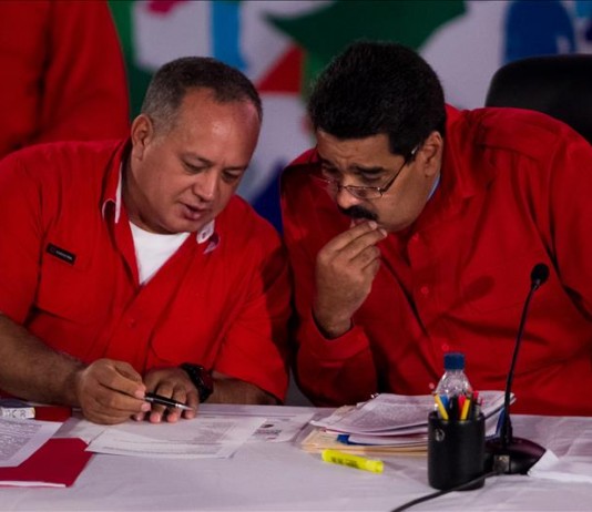 Según el rotativo, que cita "fuentes cercanas a la investigación abierta por la fiscalía federal", Salazar "denuncia que el presidente de la Asamblea Nacional es el cabecilla del cártel de los Soles", y "vincula a Cuba en la protección y asistencia de algunas rutas de narcotráfico que parten de Venezuela y se dirigen a EEUU".