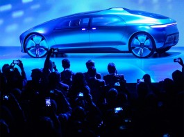 Mercedes Benz F 015 Luxury Motion