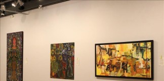 Fotografía del viernes 18 de septiembre de 2015, de la exposición "Somewhere Over el Arco Iris" en la sede del Museo de Arte Latinoamericano Long Beach (MOLAA) en Los Ángeles, California (Estados Unidos). EFE