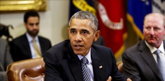 El presidente estadounidense Barack Obama habla hoy, lunes 19 de octubre de 2015, durante una reunión en Washington (Estados Unidos) con con empresarios para tratar el tema del cambio climático, la sostenibilidad y la utilidad de las nuevas tecnologías. EFE/POOL