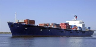 La Guardia Costera estadounidense busca hoy un barco de carga que salió de Florida con 33 ocupantes con destino hacia Puerto Rico y que está desaparecido desde la mañana del jueves cuando entró en la zona de influencia del poderoso huracán Joaquín.EFE/TOTE MARITIME /SOLO USO EDITORIAL