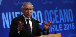 El canciller chileno Heraldo Muñoz, habla en un panel de la conferencia "Nuestro Océano", hoy martes 6 de octubre de 2015, en Valparaíso (Chile). EFE