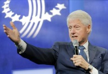 El expresidente Bill Clinton (1993-2001) participará esta semana por primera vez en la campaña presidencial de su esposa, Hillary Clinton, en uno de los eventos más importantes de Iowa de cara a las primarias de ese estado, informó hoy la campaña de la aspirante demócrata. EFE/Archivo