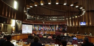 La Cumbre del Clima de París (COP21), en la que participarán 195 países y reunirá a los presientes de EE.UU., China o Rusia, entre otros, intentará alcanzar un pacto que gestione el proceso global de lucha contra los gases de efecto invernadero, principalmente el dióxido de carbono, para contener el calentamiento del planeta. Archivo